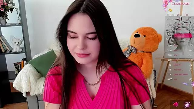 LinaDeLil on StripChat 