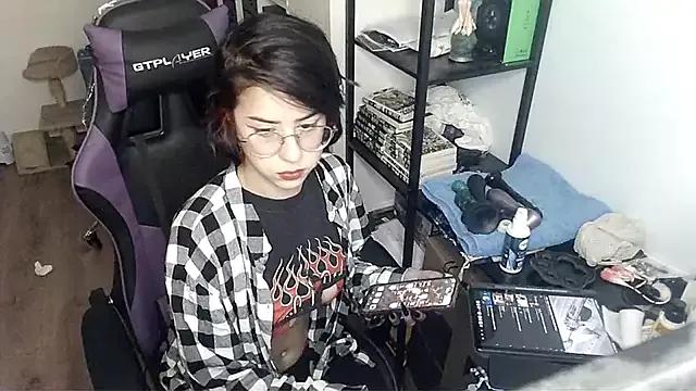 Freechat LisandreLaVenale on StripChat