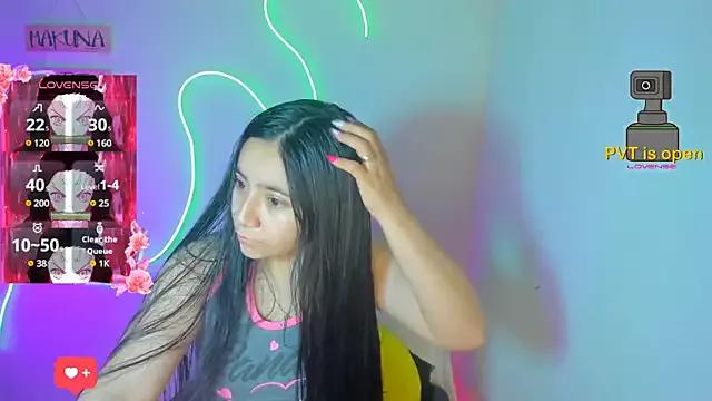 litle_mily_ on StripChat 