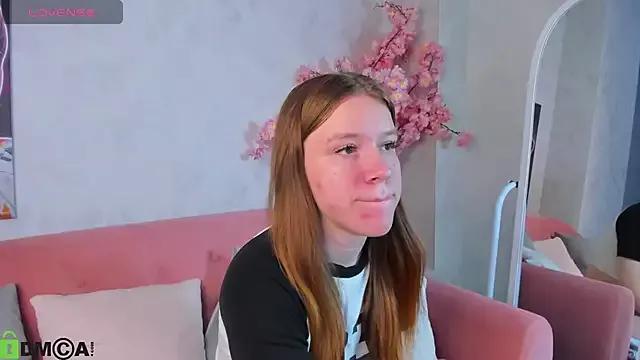 Lori_Shannon on StripChat 