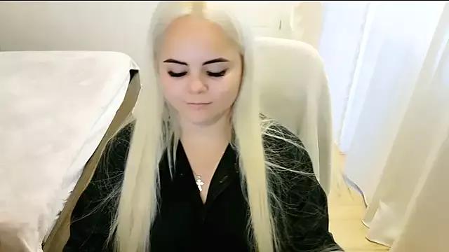 Freechat lovely-eyes on StripChat