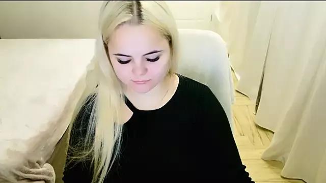 Freechat lovely-eyes on StripChat