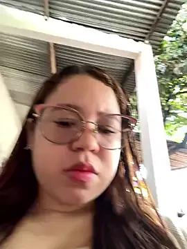 Lucyklein2022 on StripChat 