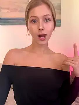 Naked LunaRase from StripChat LunaRase from StripChat