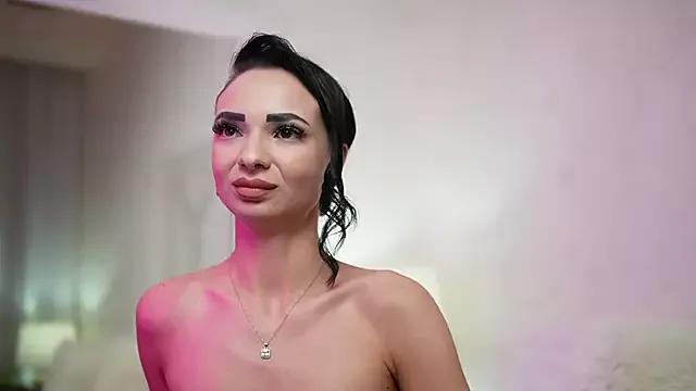MaraJolie on StripChat 
