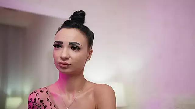 MaraJolie on StripChat 