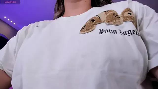 MartinnaBonnet on StripChat 