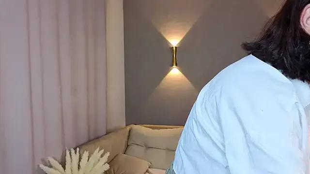 Explore MeiFrock, she wants to masturbate for you MeiFrock from StripChat