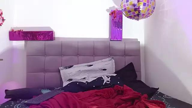 Mia_castellanos on StripChat 