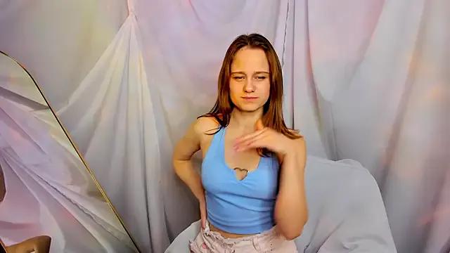 Mia_Kittyy on StripChat 