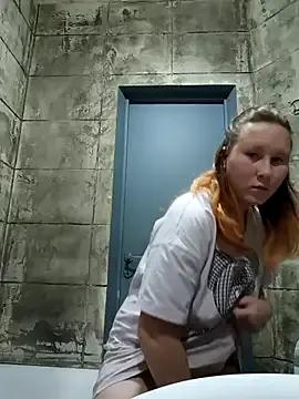 Naked MiaKissy wants you to fuck her body now MiaKissy from StripChat