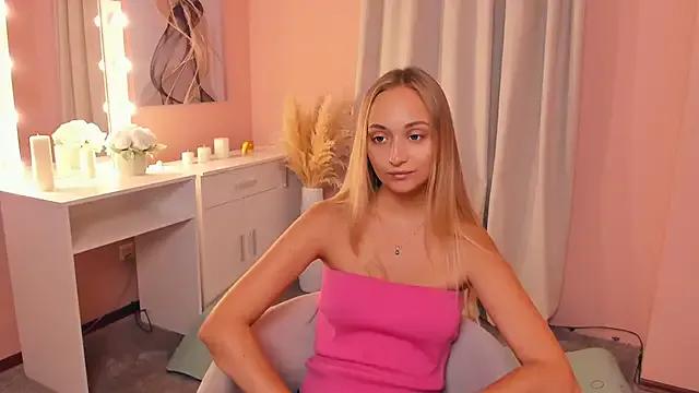 Masturbate to sweet camslut MikeDreese MikeDreese from StripChat