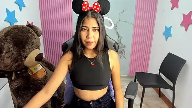 Freechat Mindy_19 on StripChat