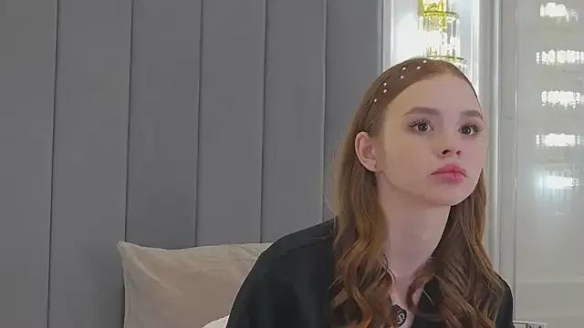 MiraBliss on StripChat 