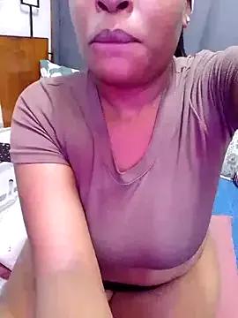 Watch MrsMxx25, she wants to masturbate for you MrsMxx25 from StripChat