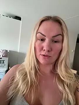 Freechat NastyMilf_ on StripChat