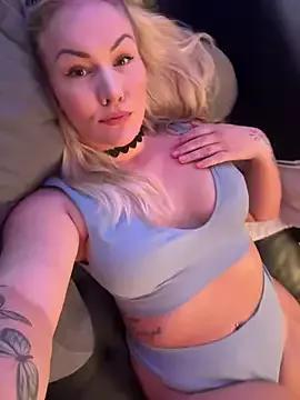 Freechat NastyMilf_ on StripChat