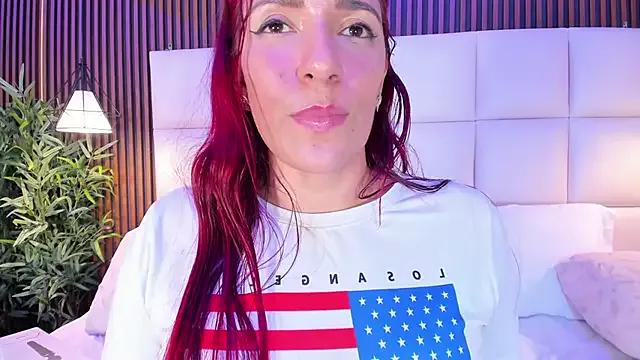 naughty_flower18 on StripChat 