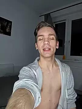 nickdtr on StripChat 