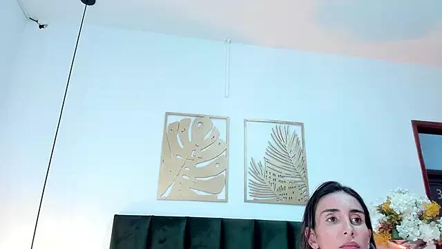 Nina_Cavaali on StripChat 