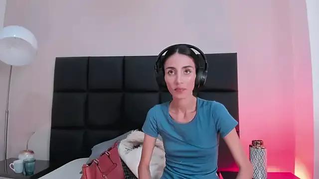 Nina_Cavaali on StripChat 