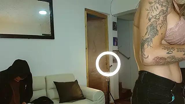 parejacaliente20154 on StripChat 