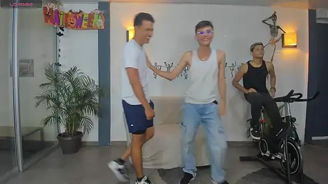 Explore 23 years old Playhardsexx from StripChat Playhardsexx from StripChat