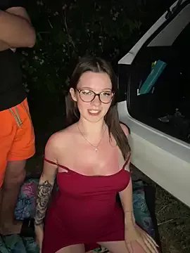 Freechat RoxiBlack on StripChat