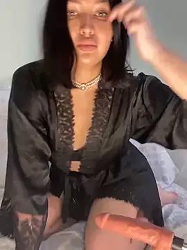 SelenaFoxy on StripChat 