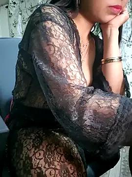 sexyhoney27 on StripChat 
