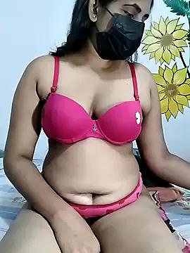 SLZAARA on StripChat 