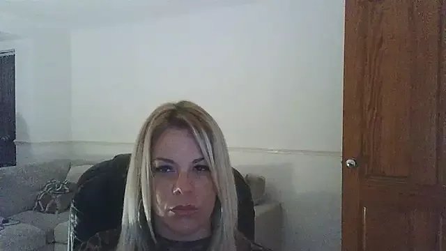 Freechat Stacey-lacey-uk1 on StripChat