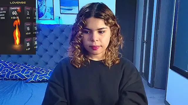 stellaallen24 on StripChat 