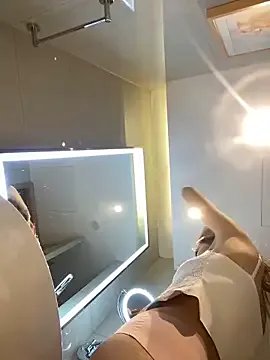 Freechat Sunflower-77 on StripChat