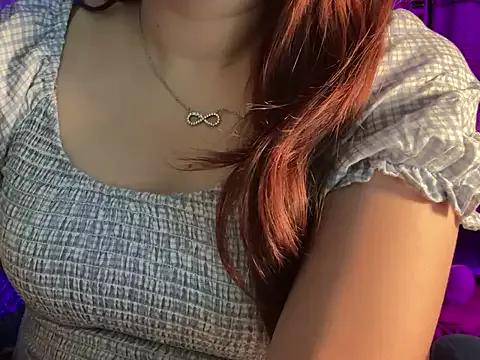 Sweet__queen2 on StripChat 