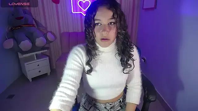 Sweetbunny_ch1 on StripChat 
