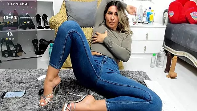 Freechat sweetcherry30 on StripChat