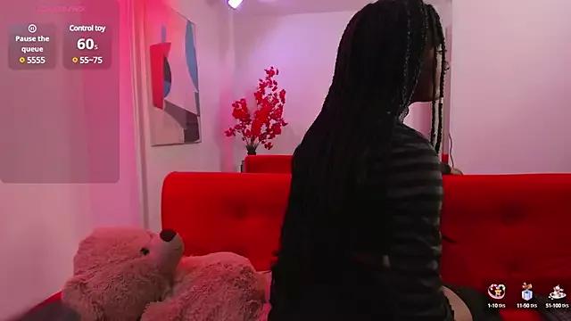 Sweett_m00n on StripChat 