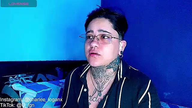 Techno_420_ on StripChat 
