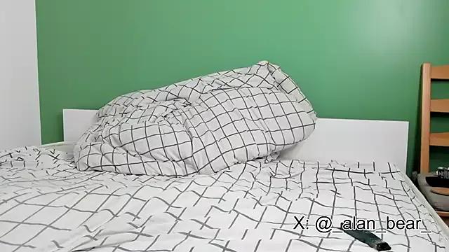 teddy_alan on StripChat 