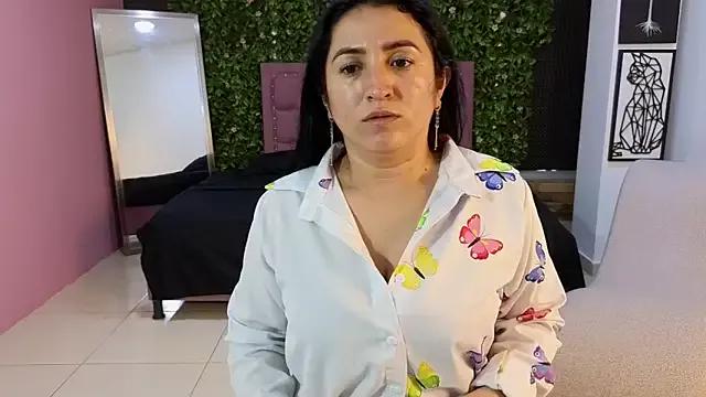 tessa_drawing on StripChat 