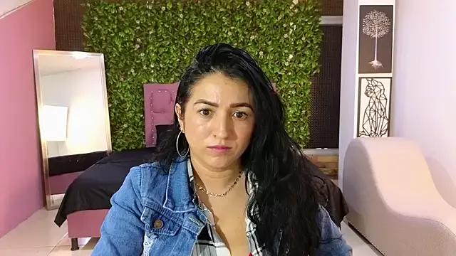 tessa_drawing on StripChat 
