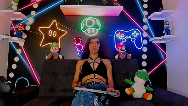 TiffValentinee_ on StripChat 