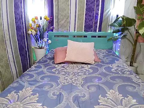 Freechat UrAsianPrincessDanie on StripChat