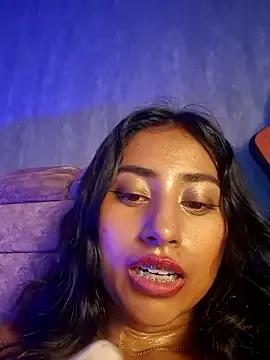 Valentinne_z on StripChat 