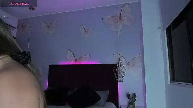 Vivi_prinncess on StripChat 