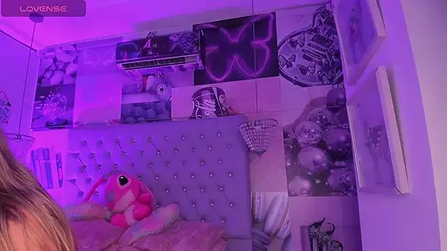 Vivi_prinncess on StripChat 