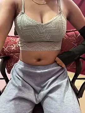 Your_lallela on StripChat 