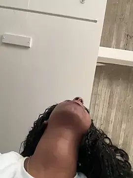 Freechat Your_Paris on StripChat