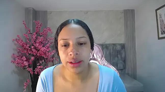 zhara_rose_s on StripChat 